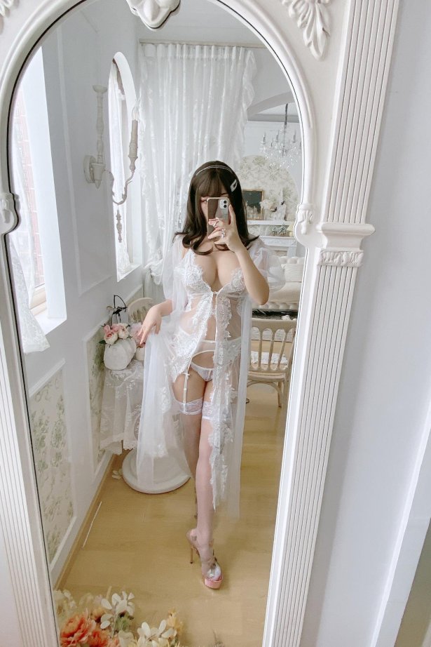 萌系小姐姐-白烨-&#038;耶米西奶露  人妻の回家诱惑 [26P/5V/159MB]