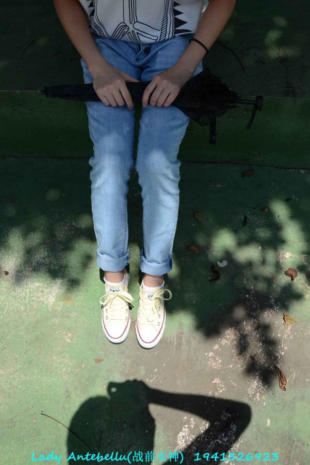 [战前女神] 美腿镁足精品摄影套图 129 [231P/338MB]