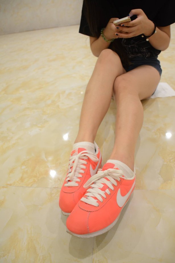 [战前女神] 美腿镁足精品摄影套图 121 [133P/248MB]