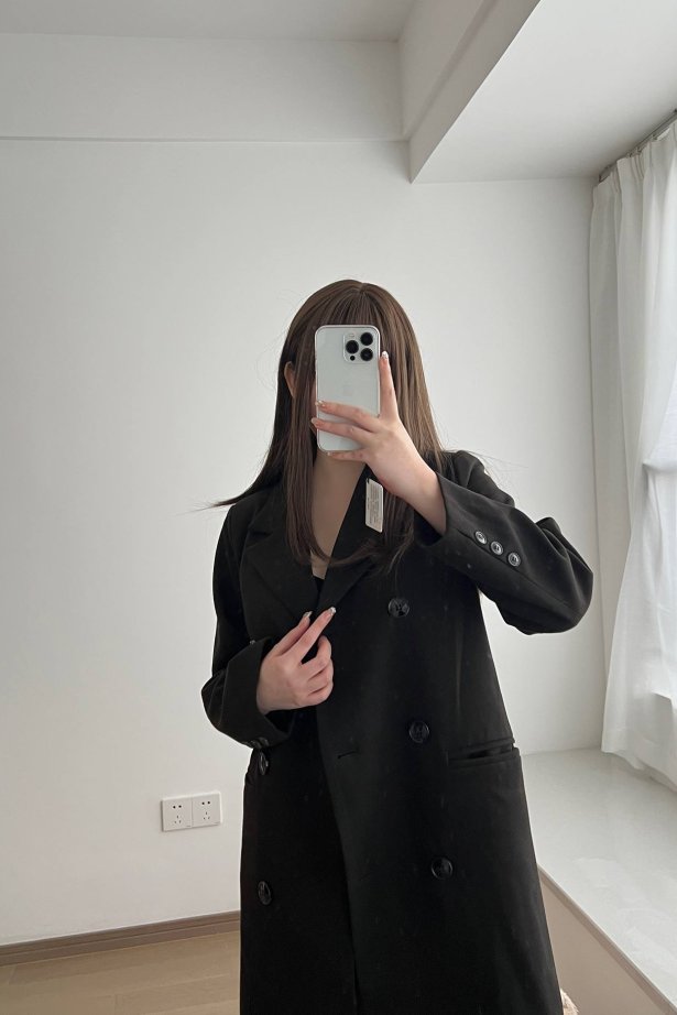 蜜桃少女是依酱呀 情人节 黑巧 [26P/4V/246MB]