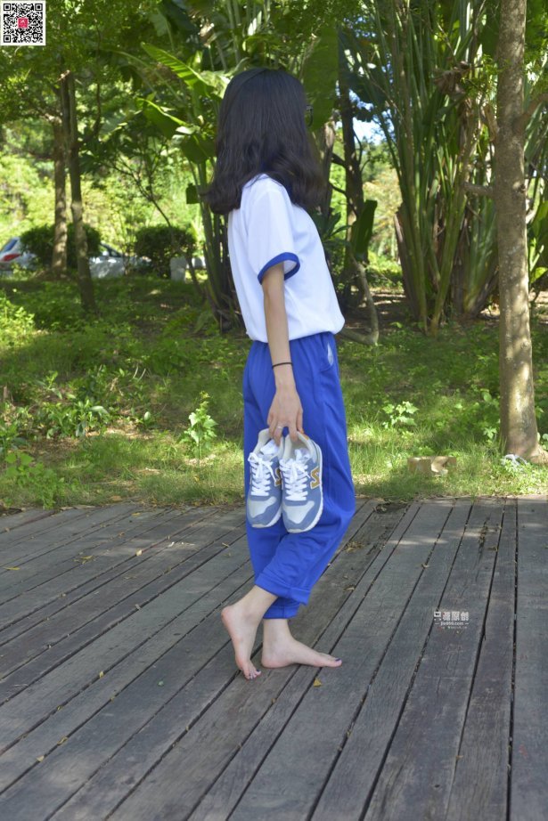 [只糖原创]NO.659 弯弯 送你一朵阳光[96P/1V/2.02GB]