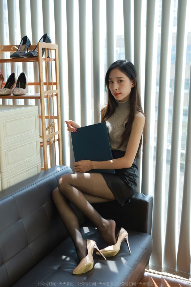 [IESS异思趣向] 2022.10.20 丝享家1243：美子《文件夹的秘密》[85P/125MB]