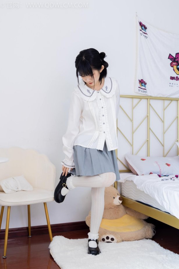 物恋传媒 NO.1528 暗月-夏日葡萄[150P/1V/3.25GB]