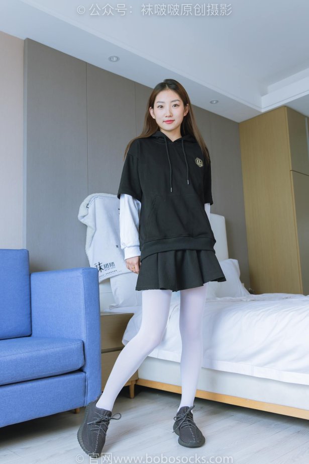 [BoBoSocks袜啵啵]NO.214 小沫-黑色运动鞋、厚白丝[142P/1V/5.49GB]