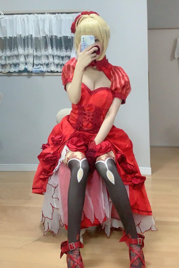 千阳(ちよ)  - 尼禄红礼服[11P/23MB]