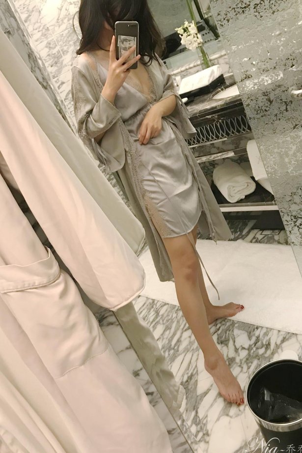 安乔乔 酒店连衣裙 [113P/320M]