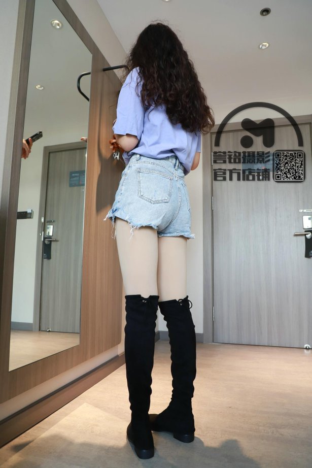 [誉铭传媒]袜足摄影 2020年《11.09 定制作品》[74P/447MB]