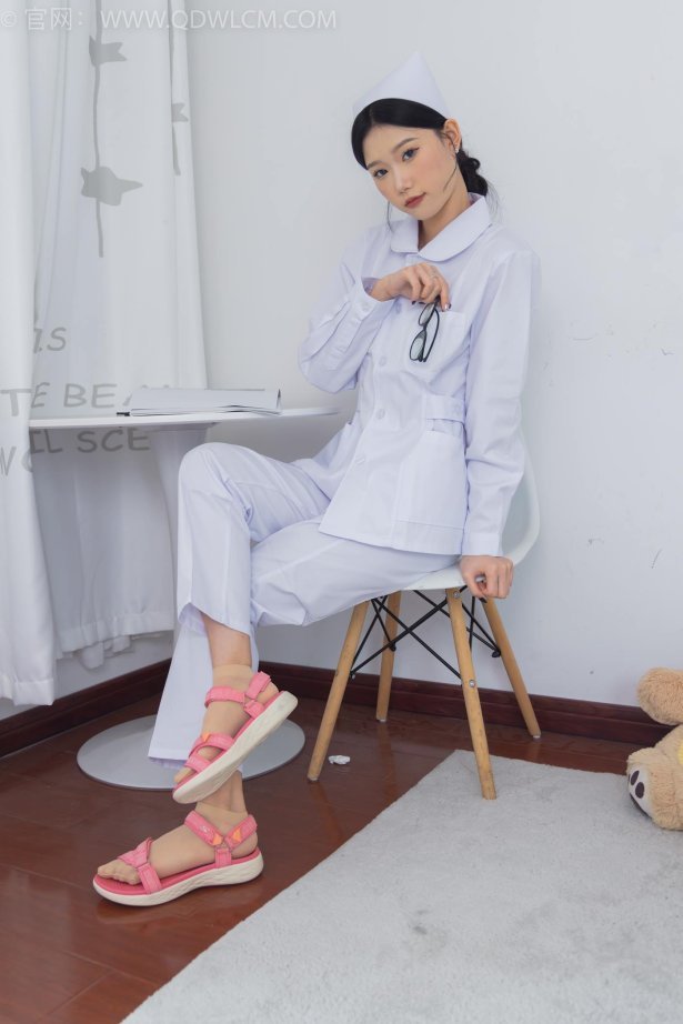 物恋传媒 NO.1548 小猪-白衣天使[180P/1V/3.88GB]