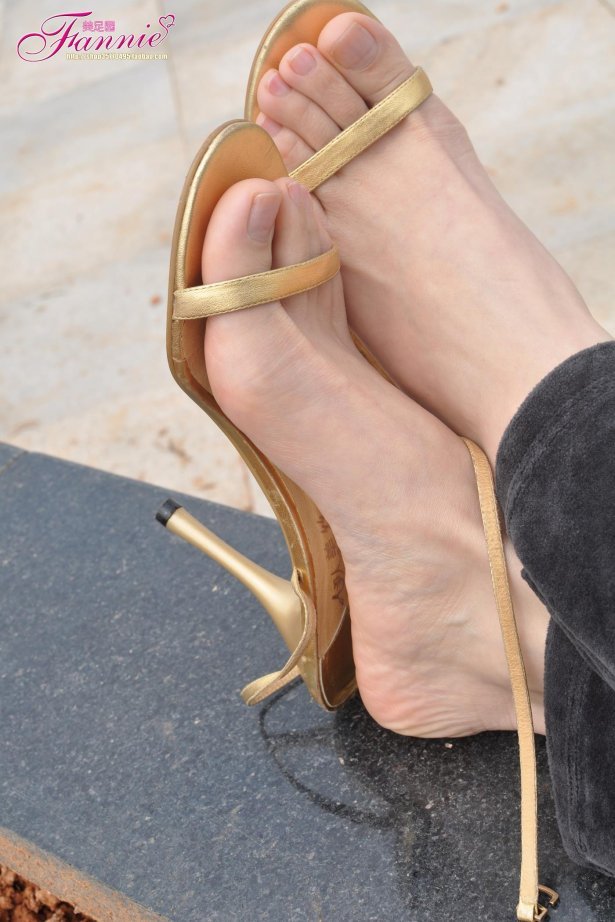 Fannie芬妮每足园 No.096 春江水暖丫先知4 [69P/200MB]