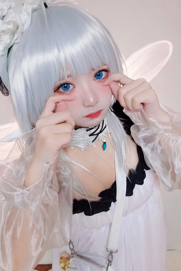 伊喵君 - 碧蓝航线 小光辉[19P/70MB]