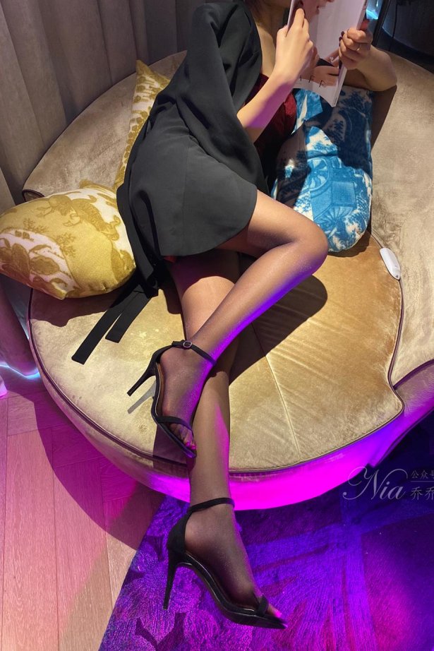 网紅Coser@安乔乔儿(Nia乔乔)  御姐的夜晚 [96P/1V/1.2G]