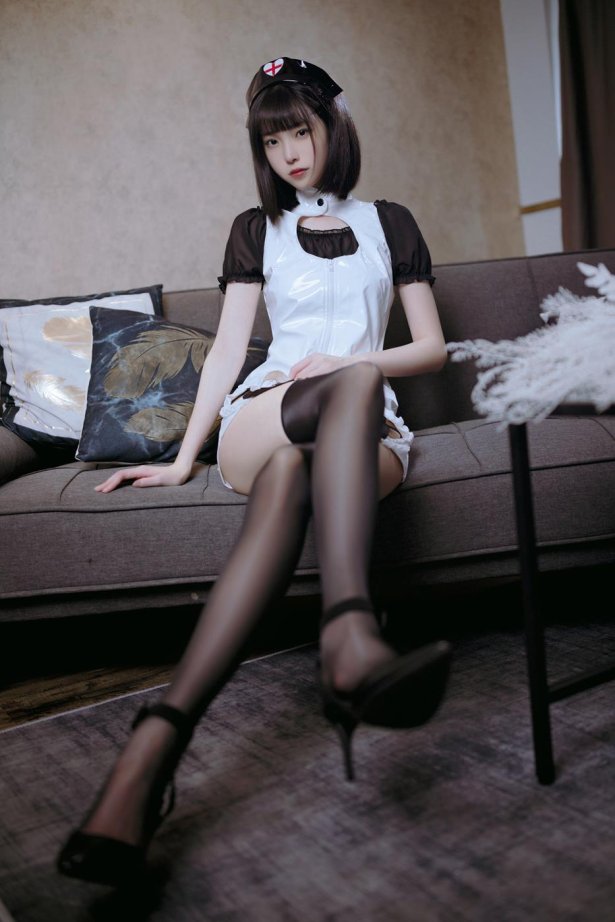 许岚(叁月life) - 黑丝护士[40P/753M]