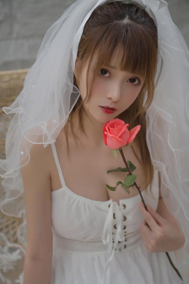 凛子酱 - 婚纱[9P/83MB]