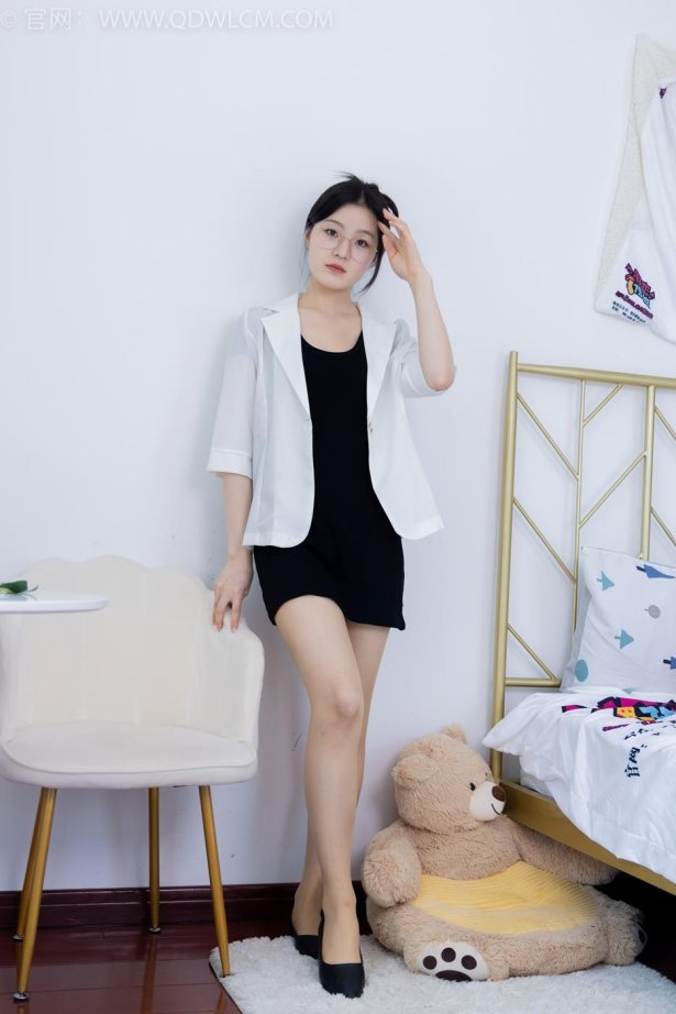 物恋传媒 NO.1649 青柠-千与千寻[162P/1V/3.73GB]