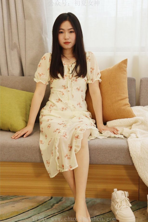 初夏女神 NO.011 水吉 2023款春季S码连衣裙搭错了鞋[90P/1V/5.61GB]