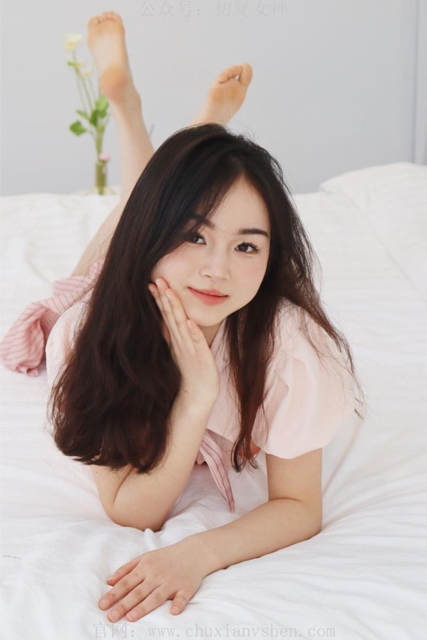 初夏女神 NO.015 十一 粉色S码休闲JK搭白色高跟鞋[97P/1V/6.40GB]