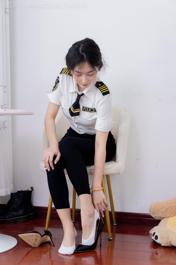 物恋传媒 NO.1654 美兔-晚风吹人醒[169P/1V/3.94GB]