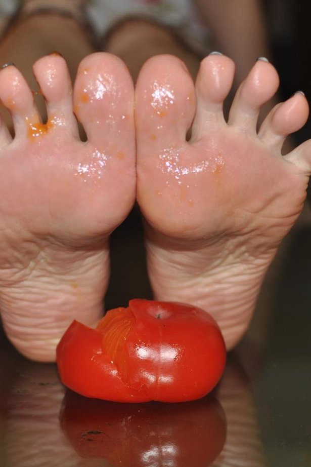 Fannie芬妮每足园 No.150 果香甜美 [43P/100MB]