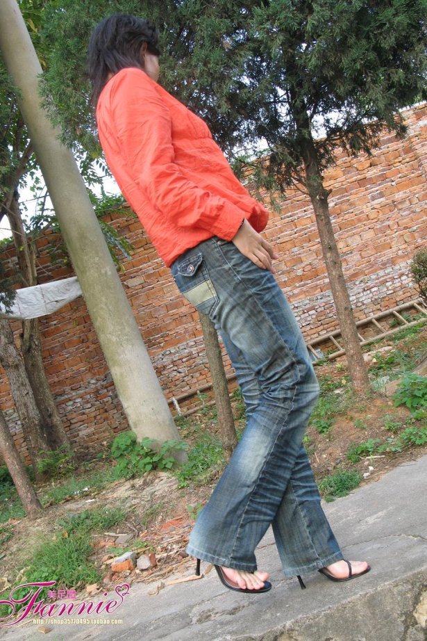 Fannie芬妮每足园 No.162 湖光秋色 [120P/357MB]