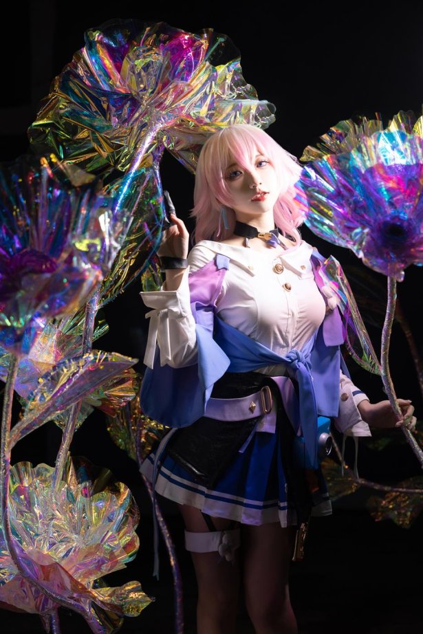 尤幽 - 三月七[18P/282MB]