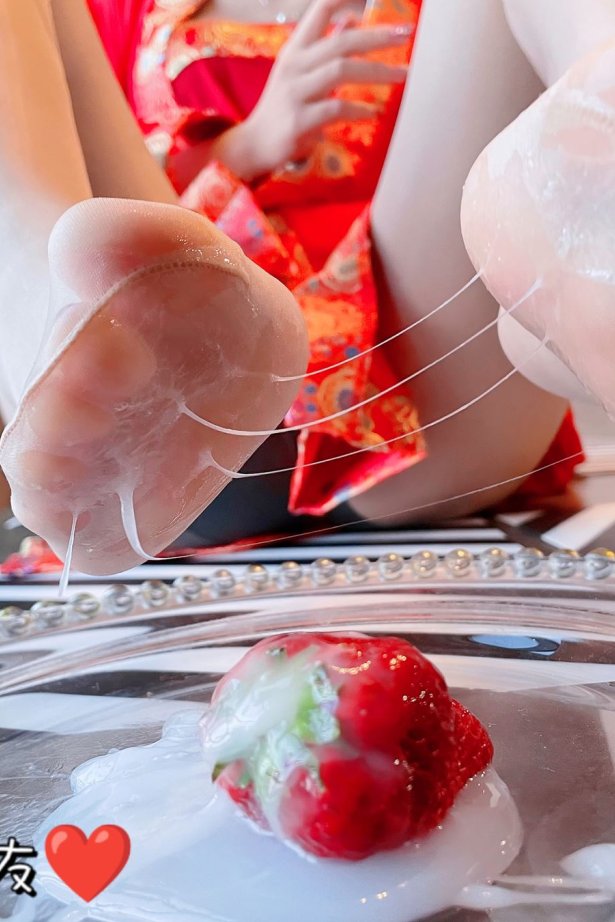 地瓜小盆友 - 古装粘液草莓[30P/173MB]