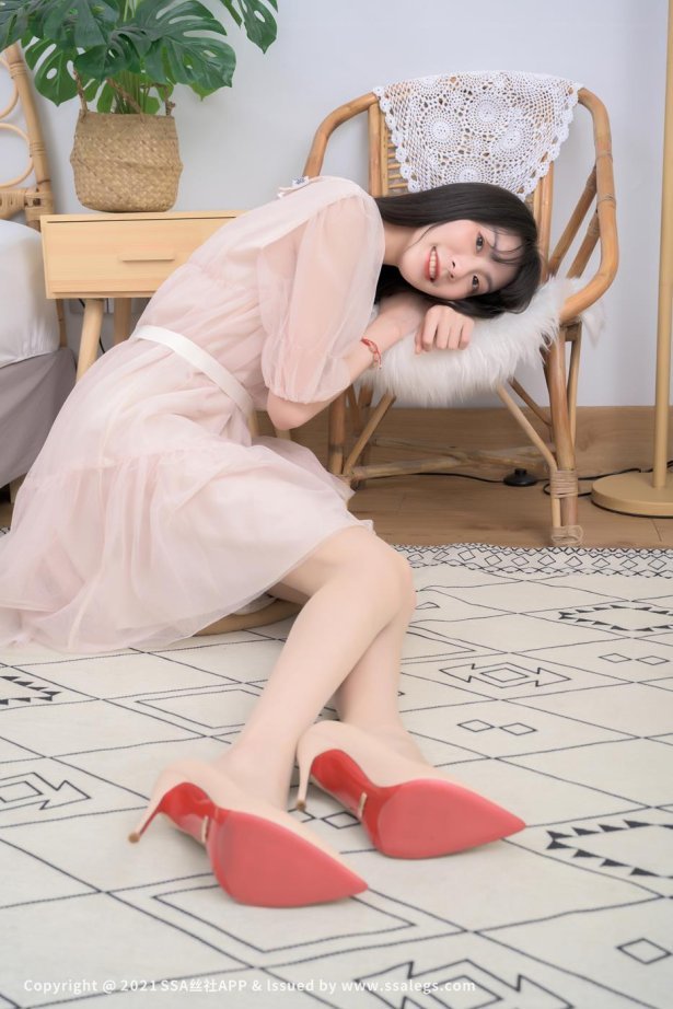 [SSA丝社]超清写真 NO.764 模特团团的肉色油亮开裆丝袜（上）[124P/2.83GB]