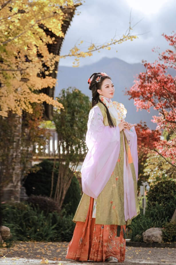 [YITUYU艺图语]2022.07.21 杜鹃词 末瑾[21+1P/279MB]