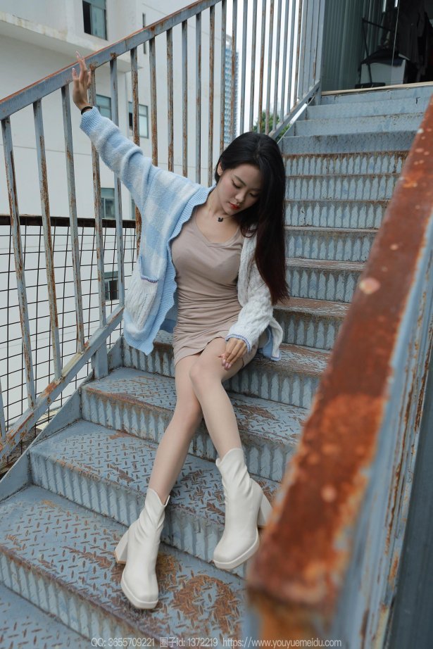 [IESS异思趣向] 2023.10.13 丝享家1558：兔兔《亲密女友》[86P/88MB]