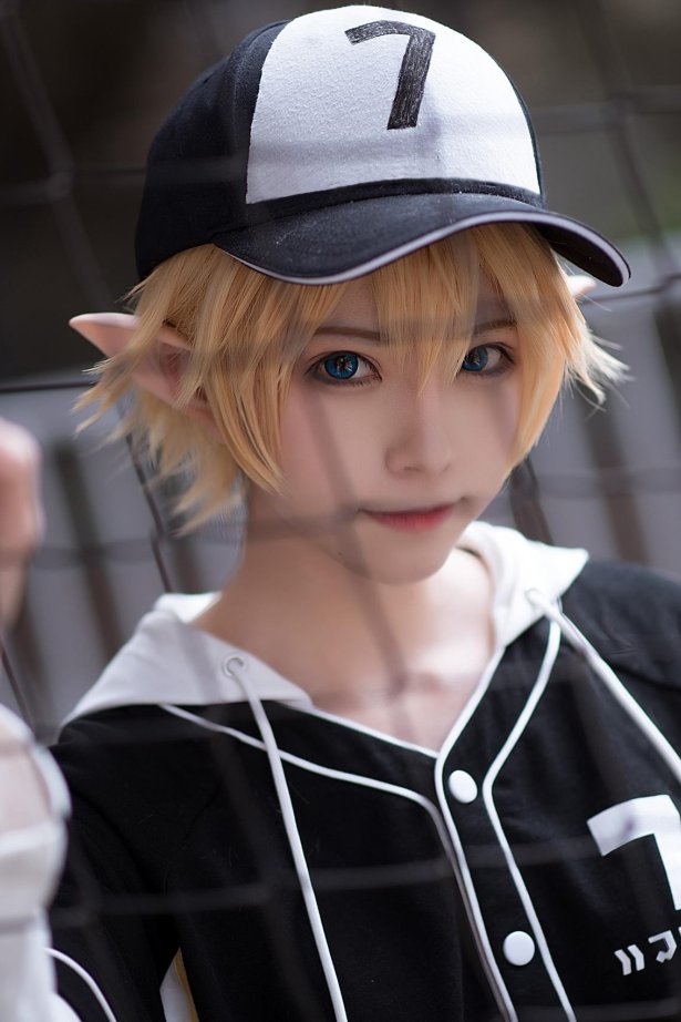 人气Coser@Kitaro_绮太郎 凹凸世界金[8P/13MB]