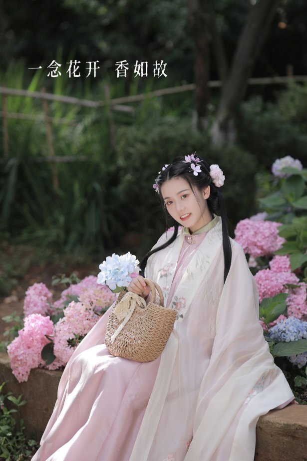 [YITUYU艺图语]2022.07.20 一念花开，香如故 Dear-郑同学[37+1P/675MB]