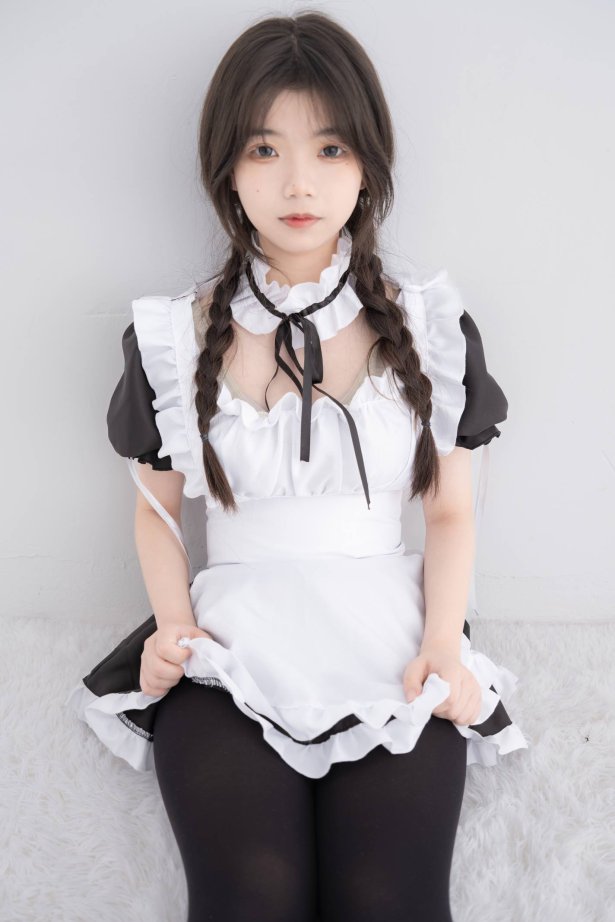 [紧急企划]内部定制 奶昔 黑丝女仆[49P/782MB]