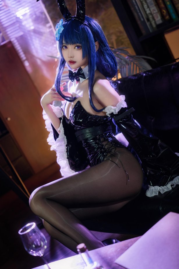 大大卷卷小卷  原神雷电将军 兔女郎[17P/135MB]