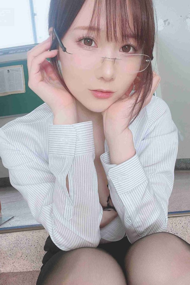 网紅Coser@けん研(けんけん) Fantia-2022年7月合辑[169P/511M]