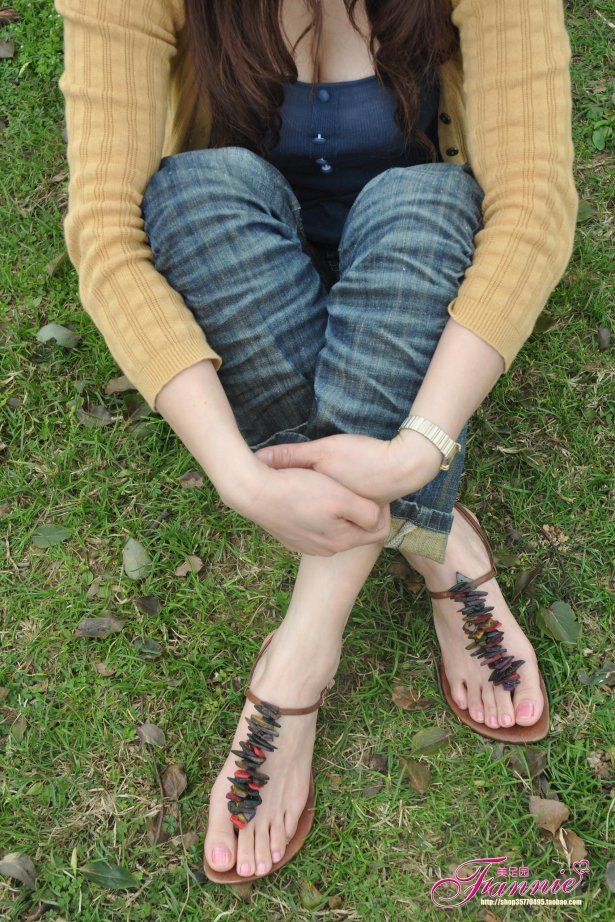 Fannie芬妮每足园 No.309 梦幻绿洲 [64P/184MB]