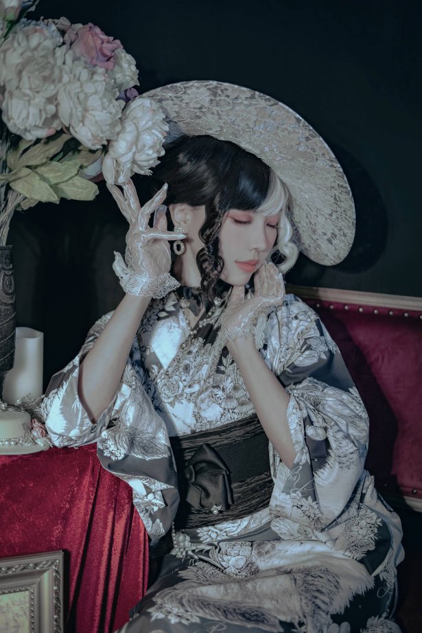 Ely_eee(ElyEE子) - Halloween Witch[8P/2V/50MB]