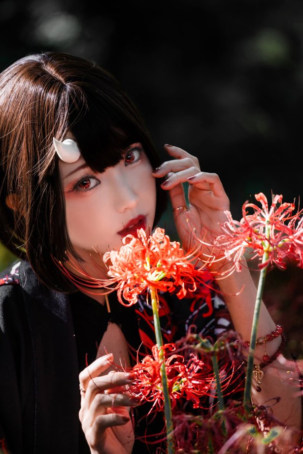 Ely_eee(ElyEE子) - Red Higanbana 殷紅彼岸[36P/123MB]