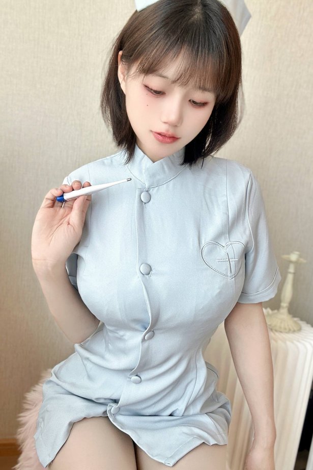 小仓千代w NO.092 - 2023年11月fantia写真[92P/2V/266MB]