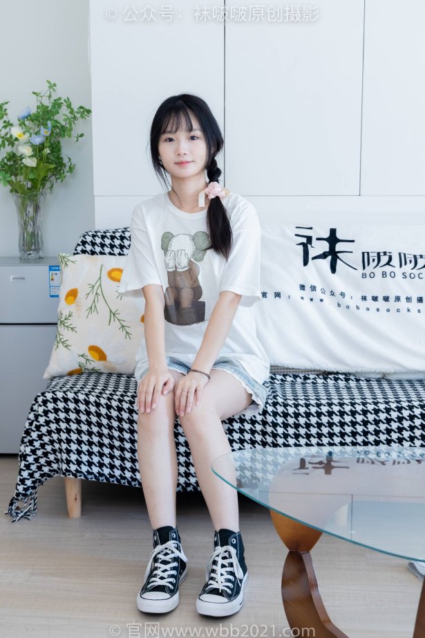 [BoBoSocks袜啵啵]NO.331 甜甜圈-板鞋、白棉袜、裸足[144P/1V/5.74GB]