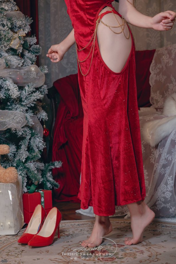 咬一口兔娘  兔兔的生日晚宴[50P/1V/729MB]