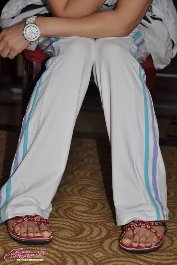 Fannie芬妮每足园 No.347 凝萃2 [100P/301MB]