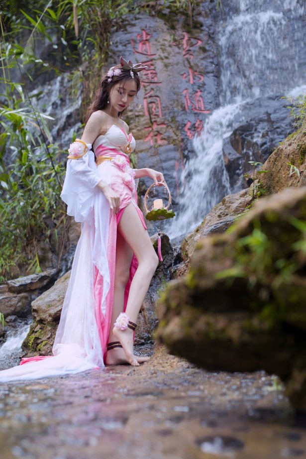 尤蜜丝 NO.031 穿搭推广展示图集 粉色系 花仙子 [45P/1V/774MB]