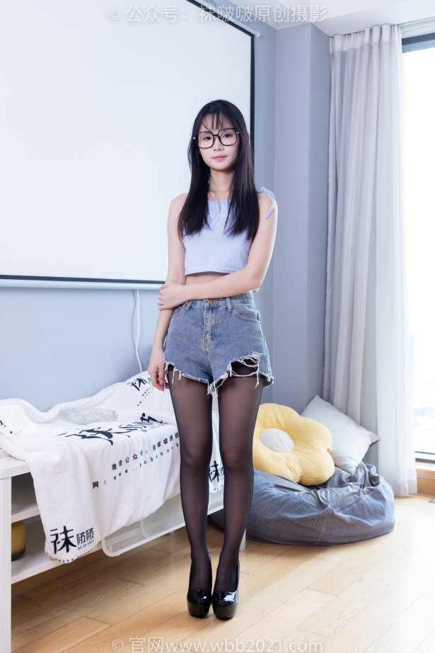 [BoBoSocks袜啵啵]NO.353 甜甜圈-高跟鞋、黑丝、裸足[145P/1V/6.24GB]