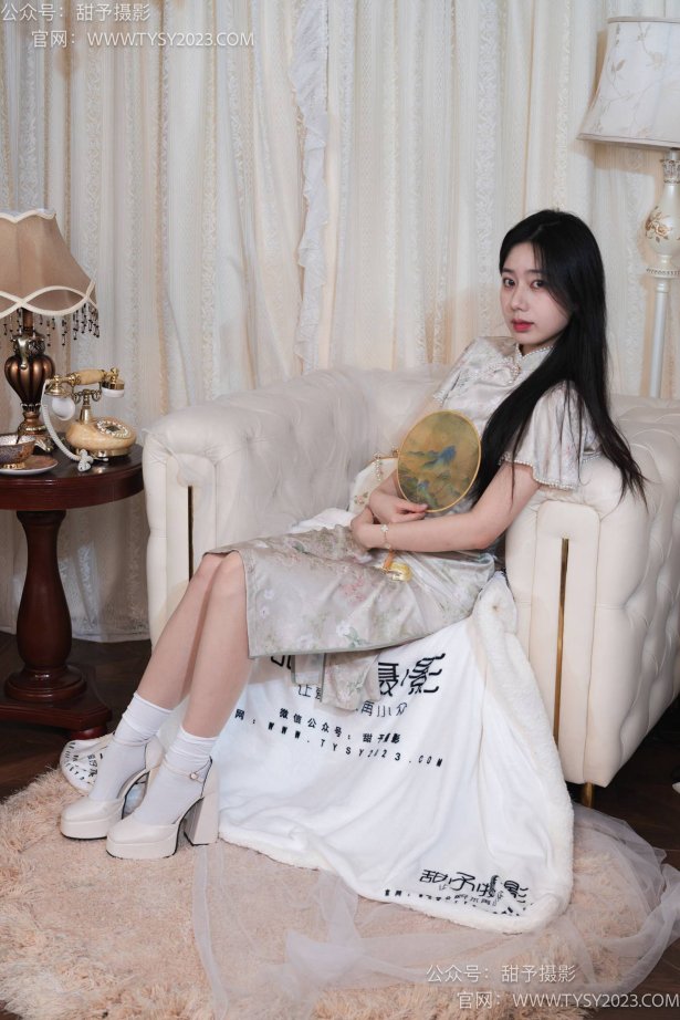 甜予摄影 NO.006 鱼鱼-高跟鞋、白棉袜、肉丝[124P/2V/9.44GB]