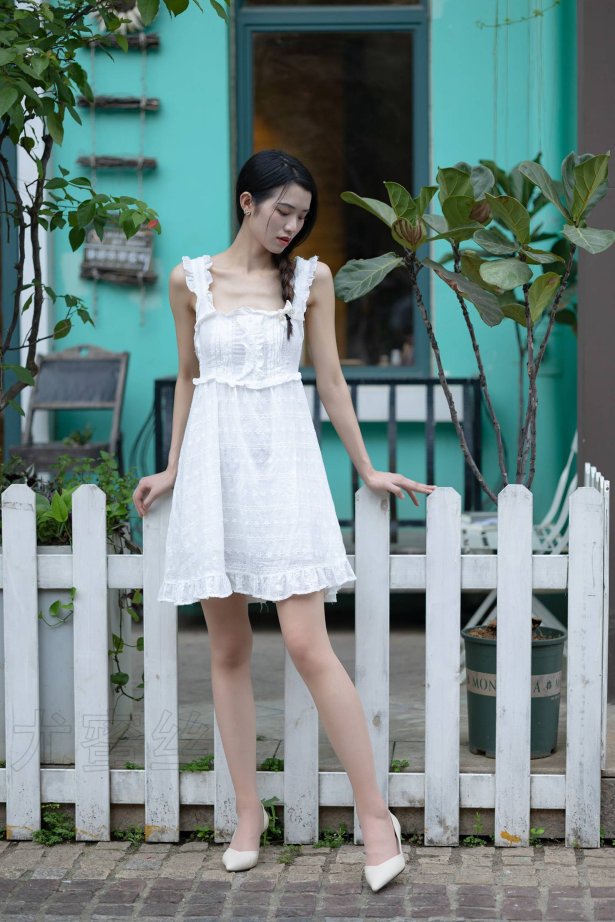 尤蜜丝 NO.055 穿搭推广展示图集 白天使[37P/334MB]