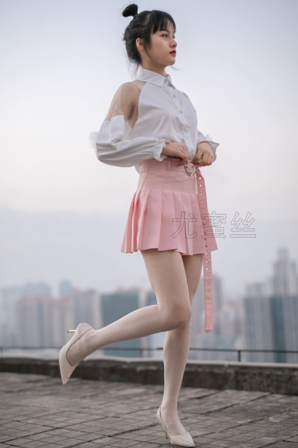 尤蜜丝 NO.036 穿搭推广展示图集 室内室外天台 [95P/446MB]