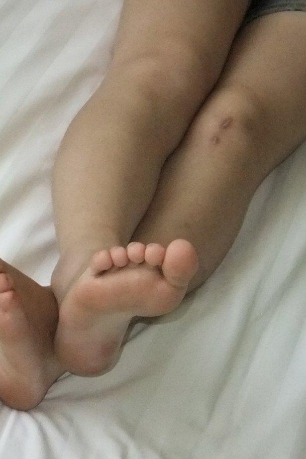 自由摄影 No.147 凉拖 裸足 [97P/123MB]