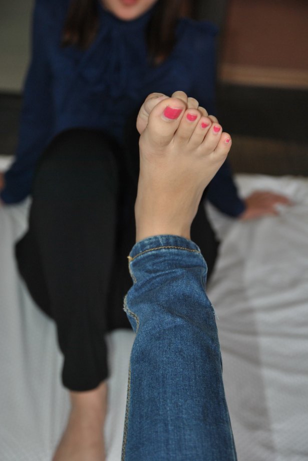 自由摄影 No.168 压制脚力的斗法 [55P/221MB]