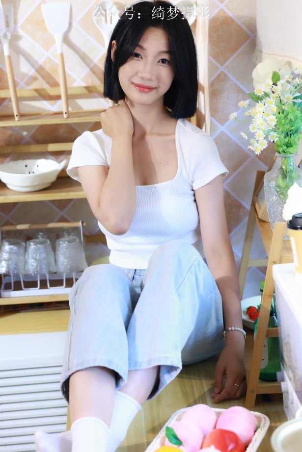 绮梦摄影 第019期 Light（花絮视频版）[330P/1V/10.97GB]