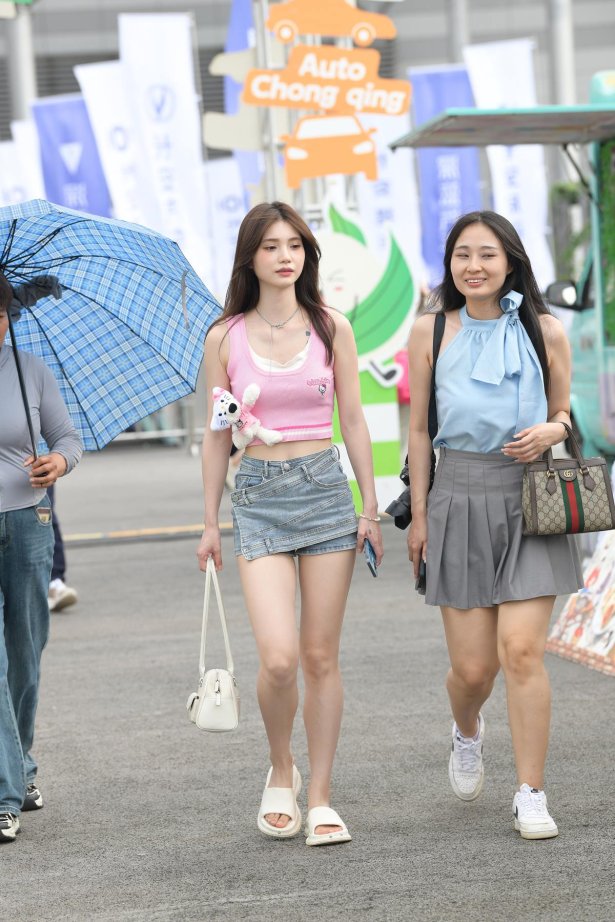 精选街拍作品 NO.5712 粉色系青春[44P/118MB]