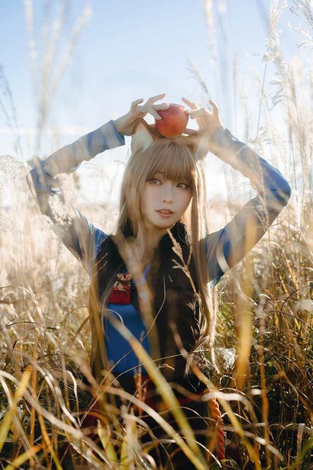 Ely_eee(ElyEE子) - Soft Glow 狼與暖陽[52P/1V/190MB]